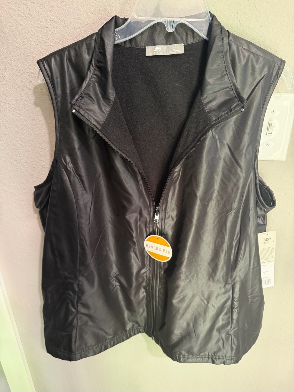 Riders by Lee Black Reversible Sleeveless Vest